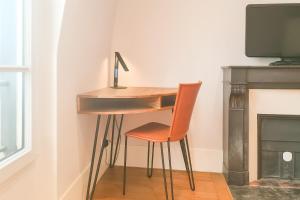 Eiffel Tower & Invalides - Cosy Quiet Appartement