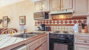 Empty Nest Nice Ocean View Condo