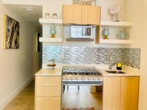 Luxurious Beach Front Condo in Playas Tijuana