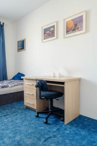 Team Flat & Urban Family Comfort - HomeBase with a Castle view