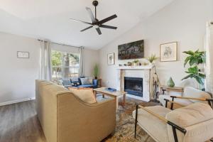 Moon River Home with Fire Pit Near Savannah Sites