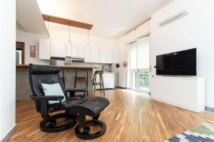 Comfort, sea, airport and private parking