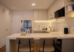 Majestic 1BR with Balcony in Miraflores