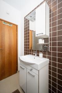 Apartments with swimming pool Zubovici, Pag - 9365