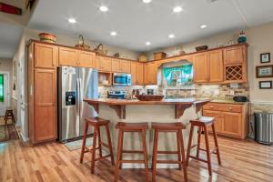 Casa Playa - Ocean views!! Boardwalk to the Beach!