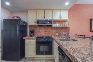 Spacious Well Furnished Ocean View Condo