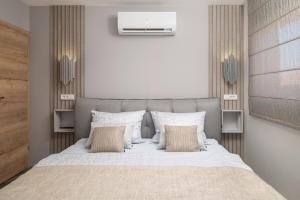 Apartments with parking space Vir - 23579