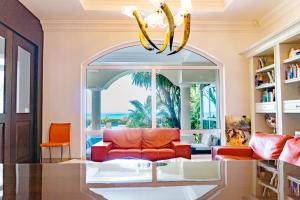 Beachfront Villa Cancún - Premium - Private - Beach Access - Curated Service