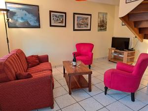 Maisons de vacances House in Brittany with Stunning Sea View, cleaning included : photos des chambres