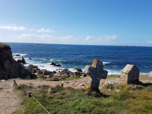 Maisons de vacances House in Brittany with Stunning Sea View, cleaning included : photos des chambres