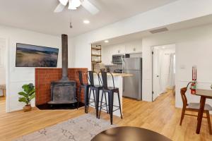 The woodside cottage #2505