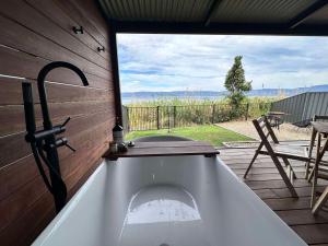 Cudgeree Tiny for Two