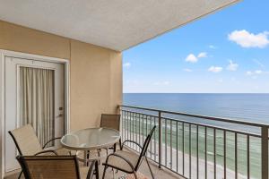 Emerald Beach Resort 1431 | Tucker’s Tondo