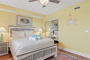 Emerald Beach Resort 1431 | Tucker’s Tondo