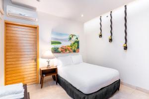 ANANA El Dorado 203 | Condo with Lake views & Pool