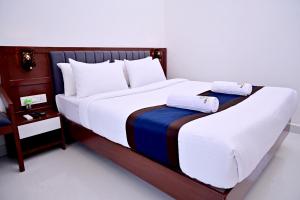 Sun & Sand Luxury Stays Sea View