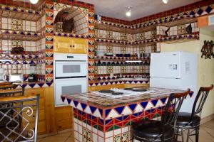 Mid-century Ocean View Apartment