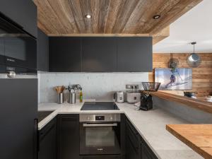 Appartement moderne à Val dIsère, 6 pers, accès direct au domaine skiable - FR-1-844-4