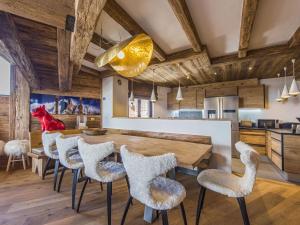 Charme alpin sous les toits de Val dIsère - FR-1-844-9