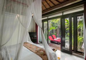 Bougenville 4 BR Villa Seminyak CYN