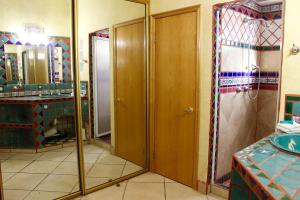 Mid-century Ocean View Apartment