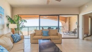 Sea-Spray Haven Fabulous Oceanfront Condo
