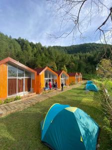 Glamping Azalea Tawangmangu