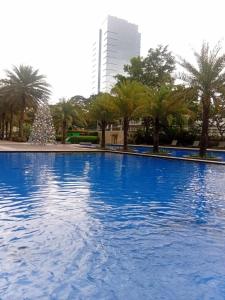 Condo in Pasay 12th flr studio unit-near MOA, PICC