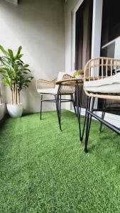 Condo in Pasay 12th flr studio unit-near MOA, PICC