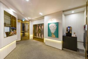 Brown Dot Hotel Minam