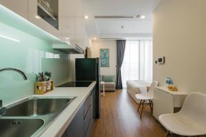 Wonderful Studio Apt In G3 Vinhomes Green Bay Near Vincom Mall and Grand Plaza