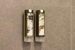 Modern Queen Studio - 6 Min Walk to Beach