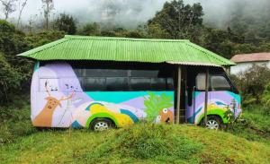 Bus completamente amoblado