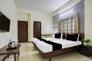 Super Collection O Begumpet Formerly Alpine Glow Sunrise