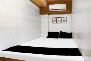 Super Hotel O Ambedkar Chowk Ulhasnagar
