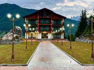 Kakhri Resort