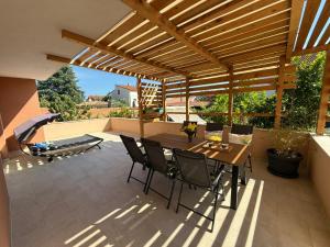 Apartment Oros Medulin D