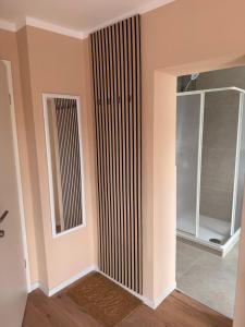 Appartement 2a - Gemütliche Wohnung mit Küchenzeile, Bad und Balkon