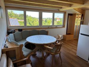 Ferienwohnung Ballon im Allgäu - 4hvězdičkové hotely ve městě Lechbruck