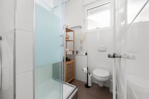 Stay COZY - TOP LAGE - Kingsize Betten - Parkplatz - Balkon - Netflix