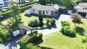 Maisons de vacances Gite des Tamaris Maison Chaleureuse proche Circuit : Maison 4 Chambres