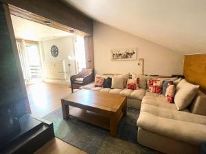 Résidence Bleuets - Appartement exceptionnel de 97m², 10 pers., centre station MAE-5371