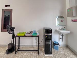 RedDoorz Syariah near AMIKOM Purwokerto