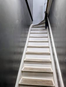 Newly Renovated Charming Apt! 30 Mins to Manhattan