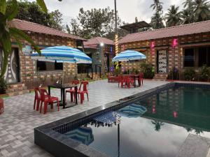 Daksh Holiday Home - Hotely, Alibag