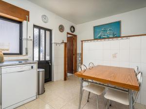 Traditional house by the beach #1979