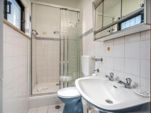 Traditional house by the beach #1979