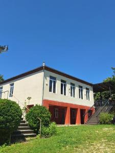 Kanyon martvili house katerina