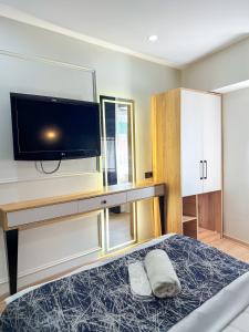 The Reina Hotel