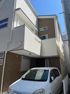 Direct access to Shinjuku 1 station, atrium living room, super large entrance